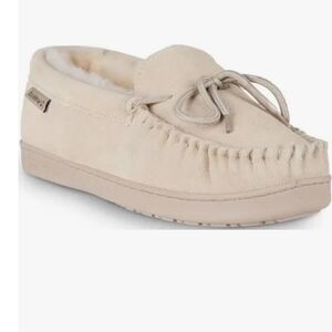 BearPaw Men"s Tan Moccasins